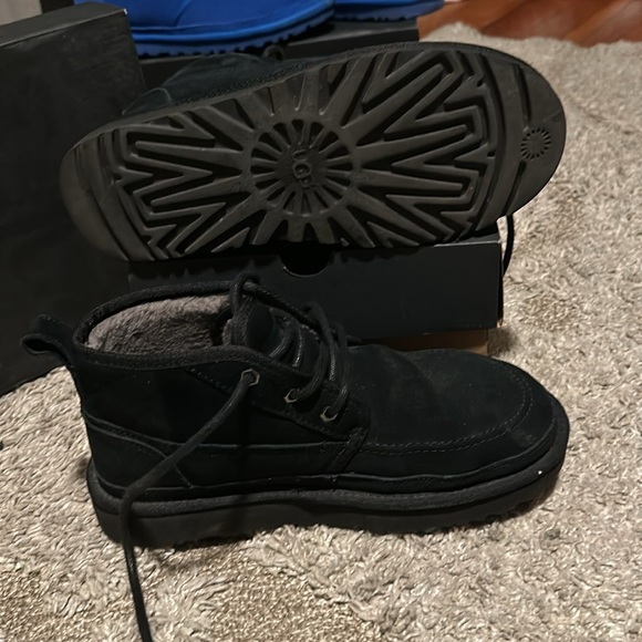 UGG 3 pairs 60 each and care kit $20
Thanks for looking
Let’s make a deal - Picture 9 of 17